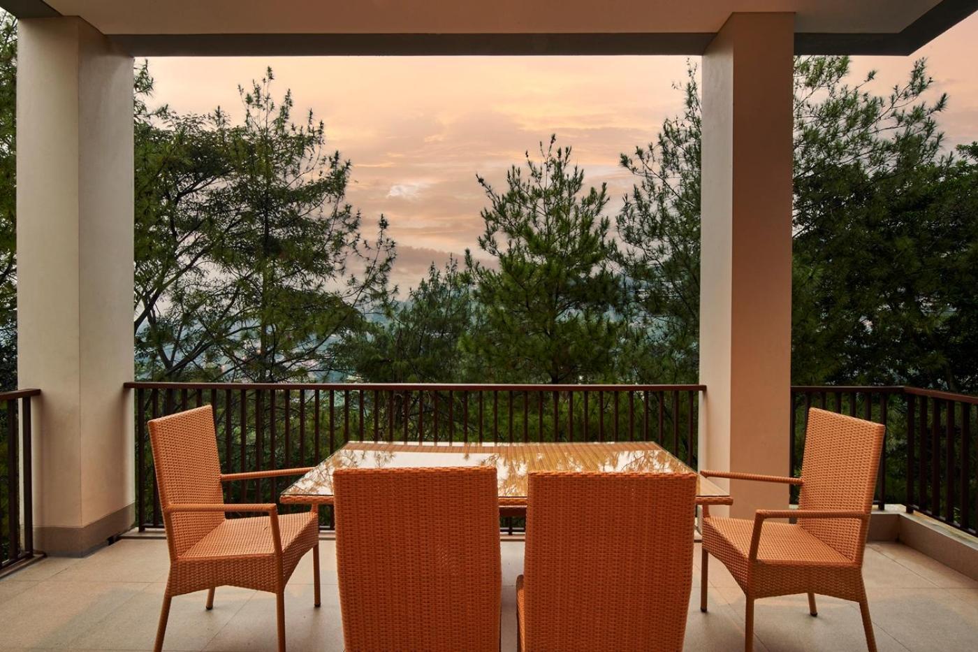 Anindya Hill View Villa 7 Bedrooms With A Private Swimming Pool Bandung Exteriör bild